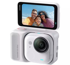 A Insta360 Go Ultra em uma de suas duas cores aparentes de lançamento. (Fonte da imagem: Insta360 via Roland Quandt & WinFuture)