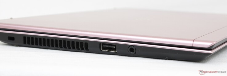Esquerda: Fechadura Kensington, USB-A 3.0, fone de ouvido 3.5 mm