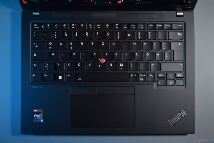 Lenovo ThinkPad T14s G4: área do teclado