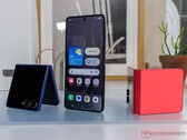 O Galaxy Z Flip 7 é o primeiro modelo do Galaxy Z Flip com um chip UWB. (Fonte da imagem: Notebookcheck)