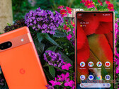 O Pixel 7a é um dos vários smartphones Pixel que estão recebendo a atualização TQ3A.230705.001. (Fonte da imagem: NotebookCheck)