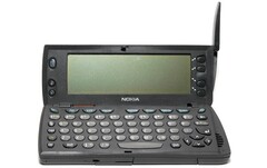 Comunicador Nokia 9110. (Fonte da imagem: Wikipedia)