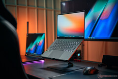 Os futuros laptops RTX 5070, como o ROG Zephyrus G14 mostrado aqui, poderão vir com 12 GB de VRAM