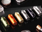 A lanterna Tank007 E25 EDC está disponível em seis cores.