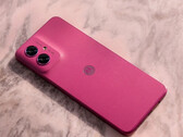 A Motorola não confirmou quantas atualizações o Moto G55 5G terá além do Android 14. (Fonte da imagem: Motorola)