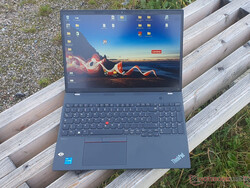 O Lenovo ThinkPad T16 G2 (21HH003AGE), amostra de análise fornecida por: