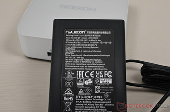 Unidade de fonte de alimentação (19 V; 6,32 A)