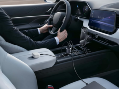 O carregador veicular Anker Nano (167,5 W, 3 portas) está disponível nos EUA. (Fonte da imagem: Anker)