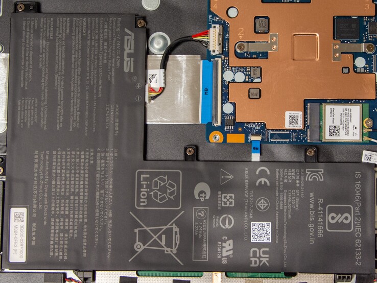 A bateria do Asus Chromebook CM14 tem capacidade de 42 Wh.