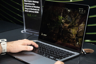 Black Myth: Wukong em execução via GFN em um MacBook Air Apple