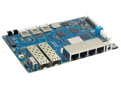 O Banana Pi BPI-R4 mede 148 x 100,5 mm e pesa 250 g. (Fonte da imagem: Banana Pi)