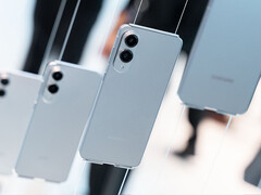 Parece que o Galaxy S25 Edge pode se tornar o segundo celular mais caro da série (Fonte da imagem: @MaxJmb)