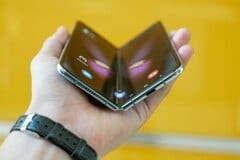 O Galaxy Z Fold 8 (não ilustrado aqui) pode não ser tão “sem vincos” quanto anunciado.