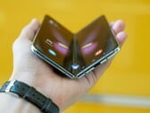 O Galaxy Z Fold 8 (não ilustrado aqui) pode não ser tão “sem vincos” quanto anunciado.