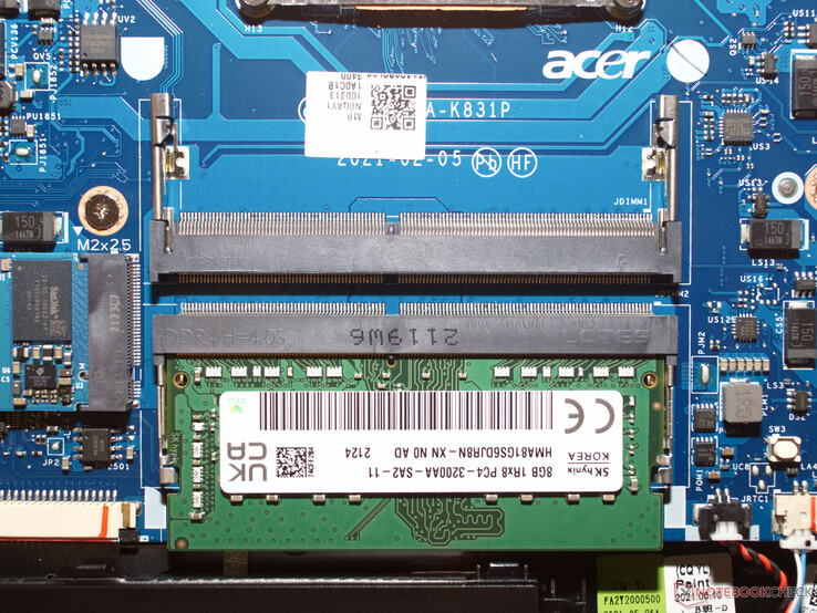 8 GB de DDR4-3200 RAM no Acer Aspire 7