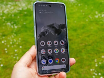 CMF Phone 2 Pro no exterior