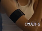 A Garmin projetou o Index Sleep Monitor para ser usado ao redor do bíceps em vez do pulso. (Fonte da imagem: Garmin)