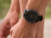 A última atualização da série Fenix 7 parece conter vários bugs graves. (Fonte da imagem: Garmin)