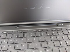 HP EliteBook Folio 13.5 - Ranhura para Stylus