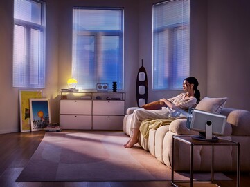 O Leica Cine Play 1 Plus vem com um suporte de inclinação integrado. (Fonte da imagem: Leica)