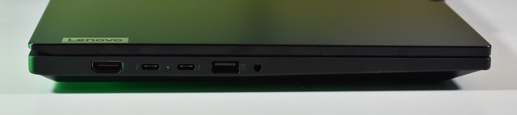 esquerda: HDMI, 2x Thunderbolt 4, USB-A 3.2 Gen 1, áudio de 3,5 mm