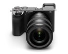 A Sony A6700 é uma câmera empolgante para entusiastas, mas alguns usuários podem não gostar da falta de hardware de carregamento. (Fonte da imagem: Sony)
