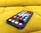 O iPhone 13 pode agora se qualificar para o serviço T-Satellite com Starlink. (Fonte da imagem: Notebookcheck)