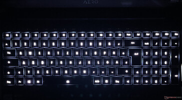 Aero 15 OLED XC - Luz de fundo do teclado