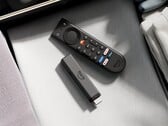 O novo Fire TV Stick 4K (2026) pode ser alimentado pela porta USB de uma TV.