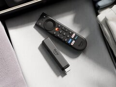 O novo Fire TV Stick 4K (2026) pode ser alimentado pela porta USB de uma TV.
