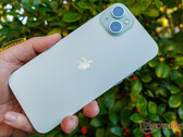 Apple o iPhone 15 teve 4,1% do total de vendas, enquanto o Samsung Galaxy S24 Ultra teve 1,5% (Fonte da imagem: Notebookcheck)