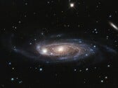 Uma imagem que mostra a galáxia UGC 2885 no universo.