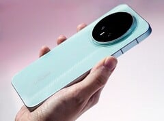 O Honor Magic8 Pro também será lançado na cor verde. (Fonte da imagem: Honor)
