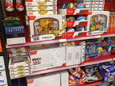 Itens colecionáveis do Pokémon TCG na Target