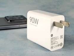 Fonte de alimentação do Xiaomi 15 Pro