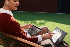 O MateBook E 2023 tem algumas vantagens sobre o Surface Pro 9. (Fonte da imagem: Huawei)