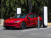 Tesla Model 3 em um Supercharger. (Fonte da imagem: Tesla)