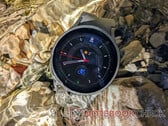 A última atualização para a série Galaxy Watch5 é mais de 500 MB de download. (Fonte da imagem: NotebookCheck)