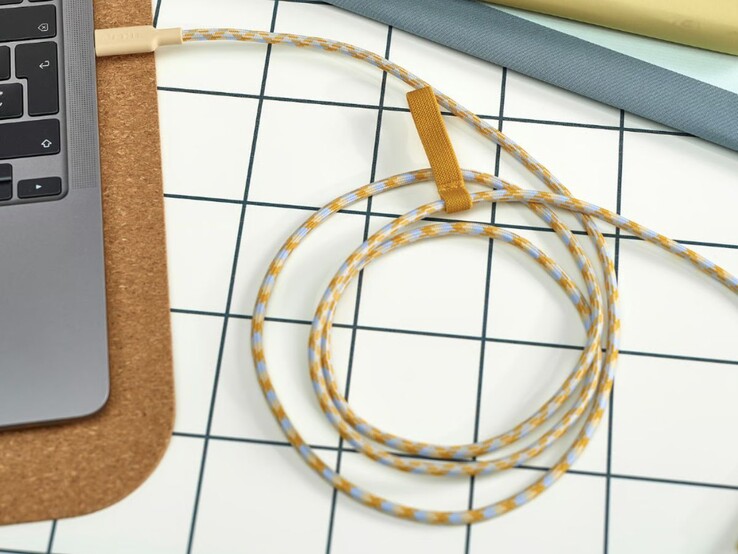 O cabo IKEA Rundhult USB-C para USB-C em bege/azul (Fonte da imagem: IKEA)