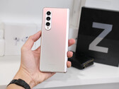 O Galaxy Z Fold4 perderá o Phantom Silver, visto com o Galaxy Z Fold3. (Fonte da imagem: Thai Nguyen)