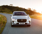 A Jaguar lançará o SUV I-Pace BEV antes de mudar para uma linha totalmente elétrica em 2025. (Fonte da imagem: Jaguar)