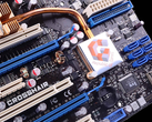 Uma foto da placa-mãe original Asus ROG Crosshair