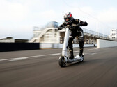 O Bo The Turbo possui um motor duplo de 24.000 W e oferece uma velocidade máxima de 160 km/h (Fonte da imagem: Bo)