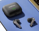 Os fones de ouvido sem fio EarFun Air Pro 4 Plus com dois drivers vêm com redução de ruído AI de 6 microfones, áudio de alta resolução e autonomia de 36 horas. (Fonte da imagem: EarFun)