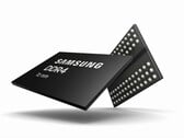Chips de memória DDR4 da Samsung. Os preços das memórias mais antigas atingiram níveis recordes.