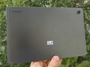 Samsung Galaxy Tab S10 Lite em análise. (Fonte da imagem: Marcus Herbrich)