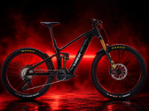A Trek Rail+ 9.8 Gen 5 é uma eMTB de suspensão total