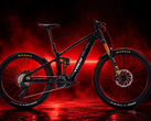 A Trek Rail+ 9.8 Gen 5 é uma eMTB de suspensão total