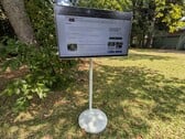 A TV com rodízios da Sylvox pode realmente ir a qualquer lugar