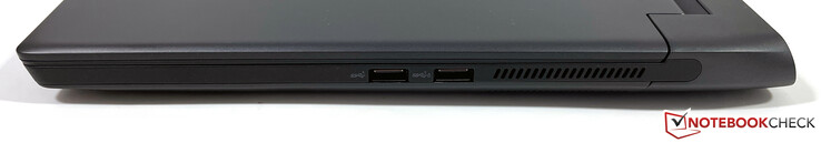 Lado direito: 2x USB-A 3.2 Gen.1